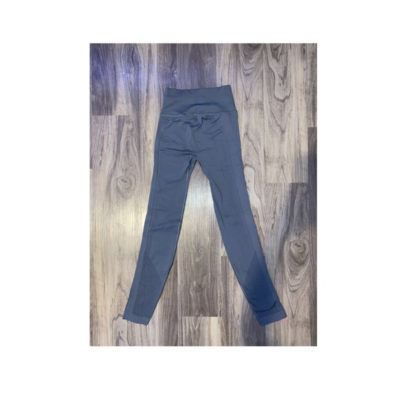 Lululemon Leggings (Grey) - Picture 3 of 4